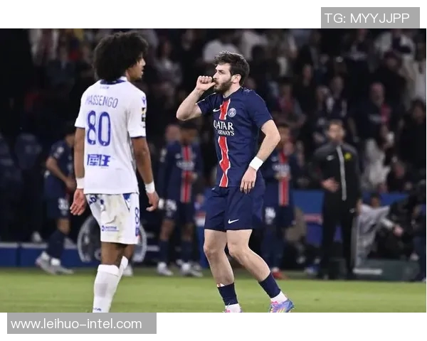 中超激战巴黎圣日耳曼大胜AC米兰补时进球引发争议与全场欢呼