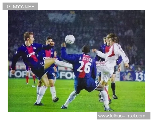 中超激战巴黎圣日耳曼大胜AC米兰6比2全场沸腾瞬间回顾